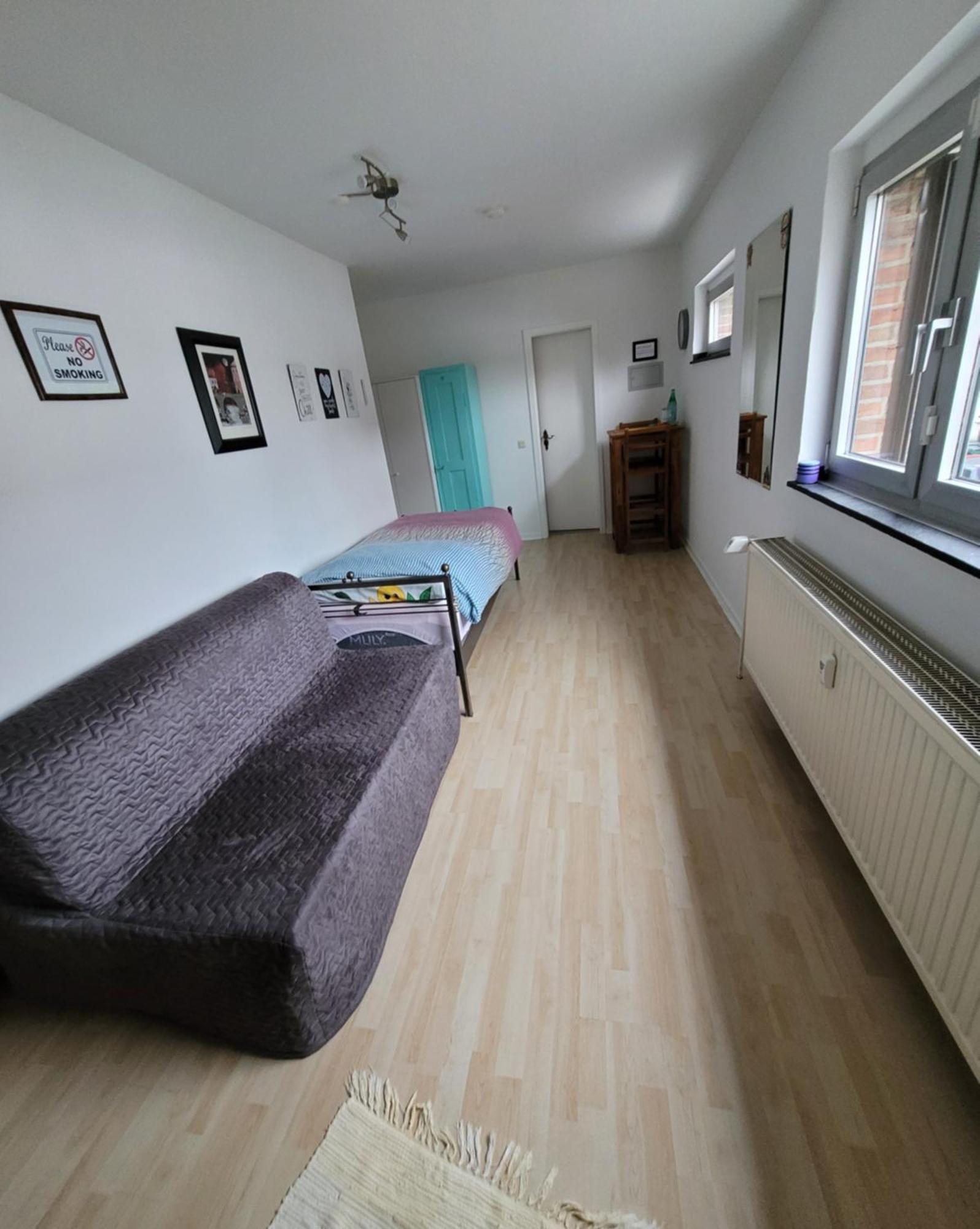 Messezimmer Am Thewissenweg Düsseldorf